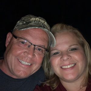 Meet your Posher, Eva